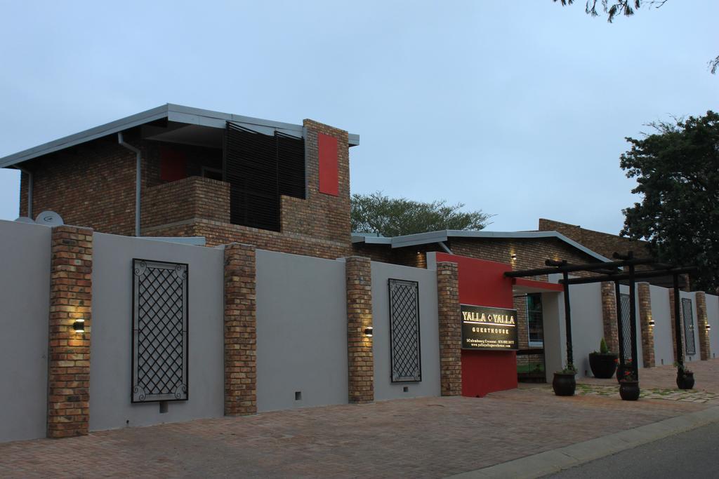 Yalla Yalla Boutique Hotel Witbank Ngoại thất bức ảnh