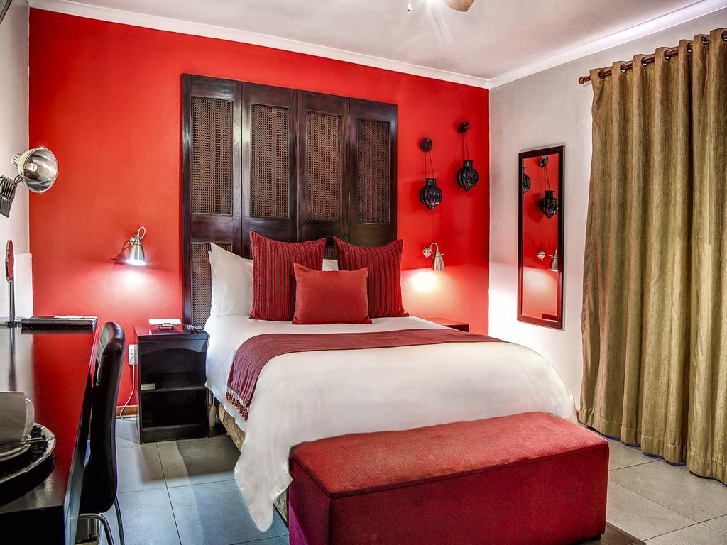 Yalla Yalla Boutique Hotel Witbank Ngoại thất bức ảnh