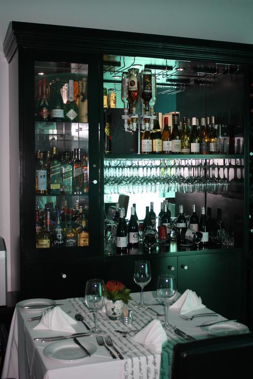 Yalla Yalla Boutique Hotel Witbank Ngoại thất bức ảnh