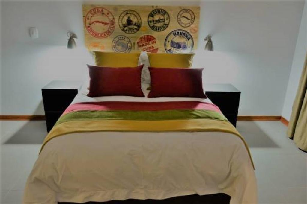 Yalla Yalla Boutique Hotel Witbank Ngoại thất bức ảnh