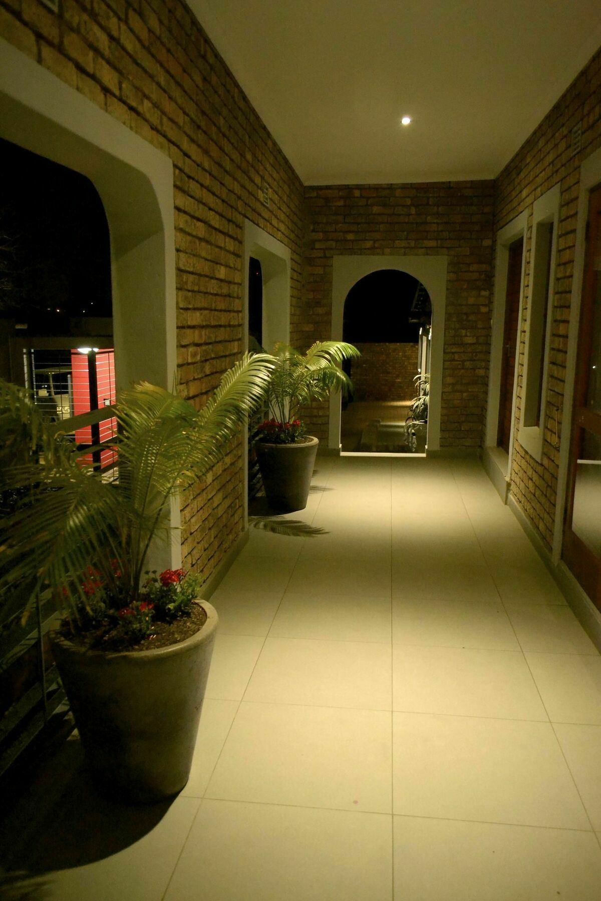 Yalla Yalla Boutique Hotel Witbank Ngoại thất bức ảnh